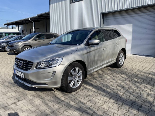 Volvo XC60 2.4 D [D4] Momentum Geartronic MAGYA...
